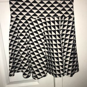 Skirt - cute pattern - never used